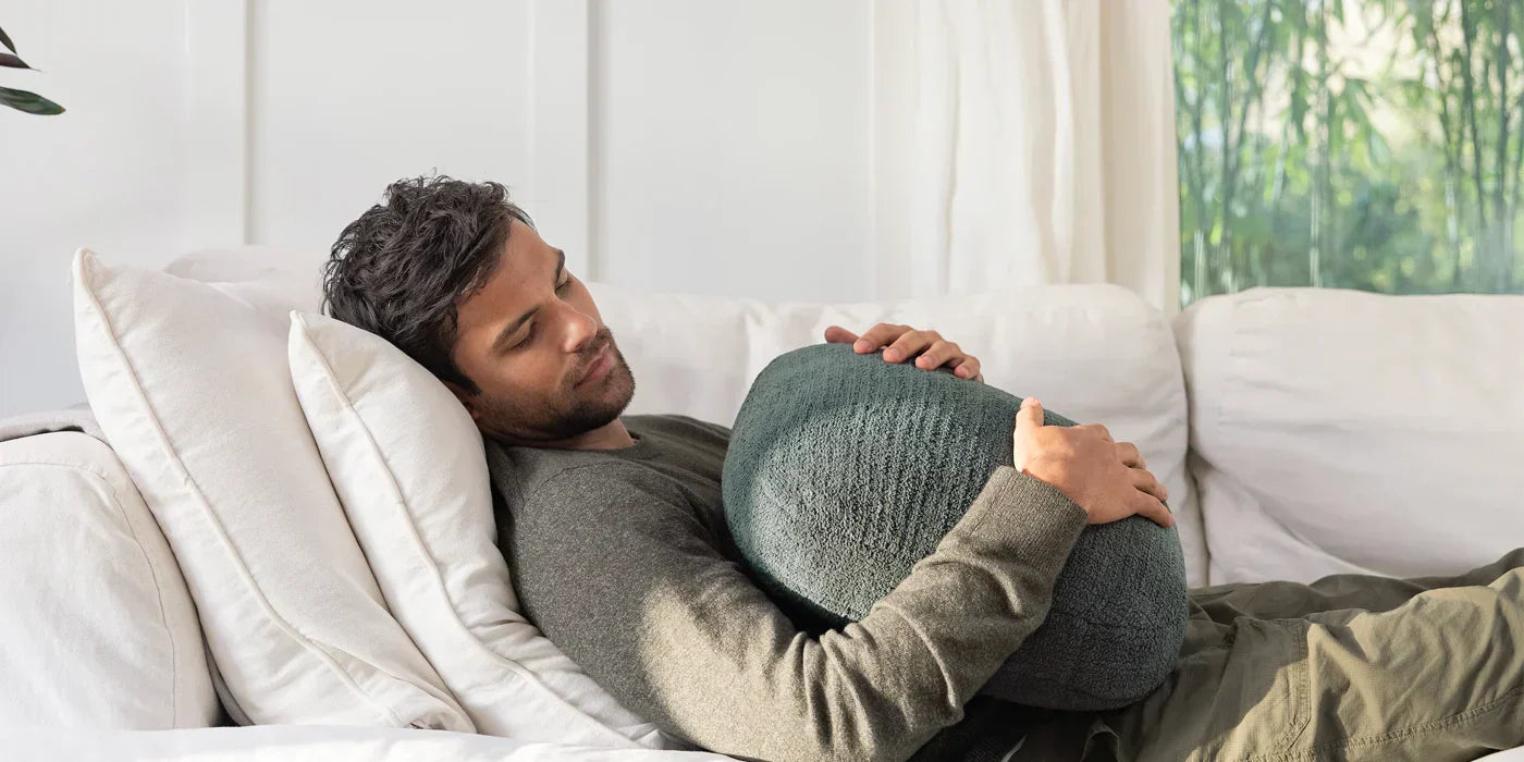 Do Weighted Blankets Make You Hot? A Guide for Hot Sleepers